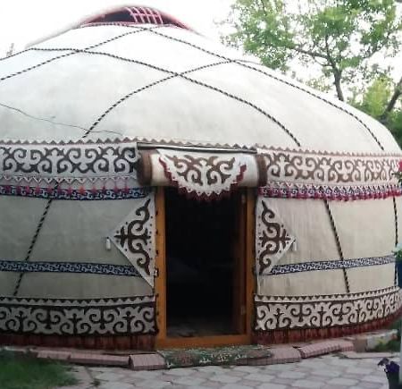 Guesthouse Kishimzhan Talas Extérieur photo