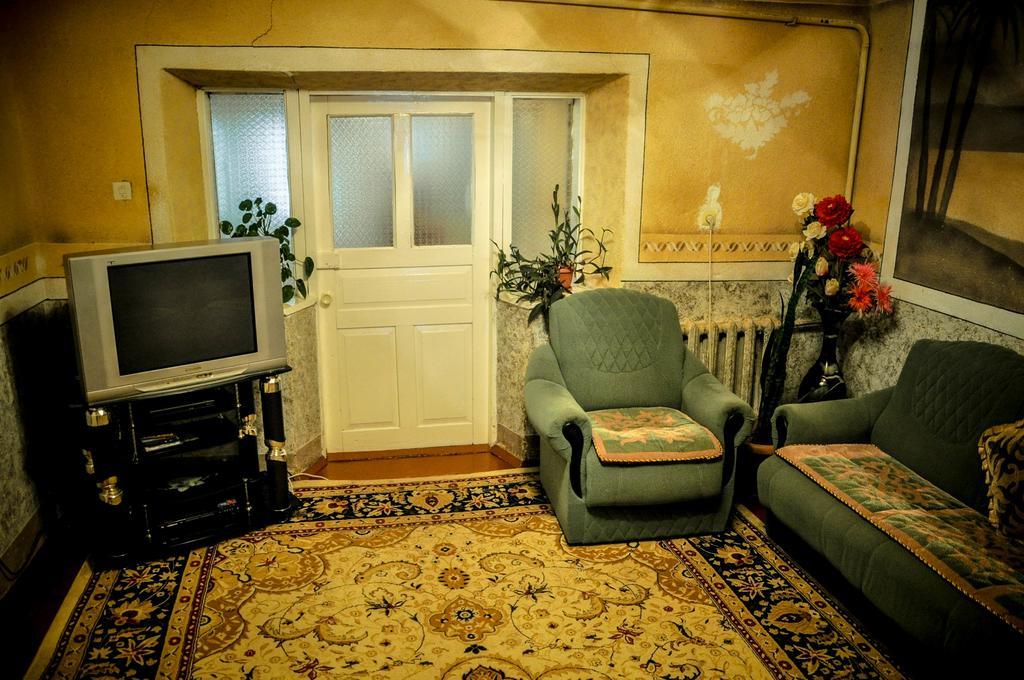 Guesthouse Kishimzhan Talas Extérieur photo